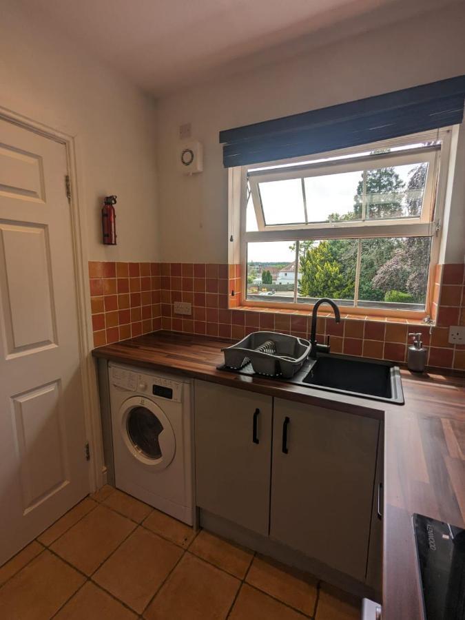 Stylish Modern Apartment, Free Secure Parking Allesley ภายนอก รูปภาพ