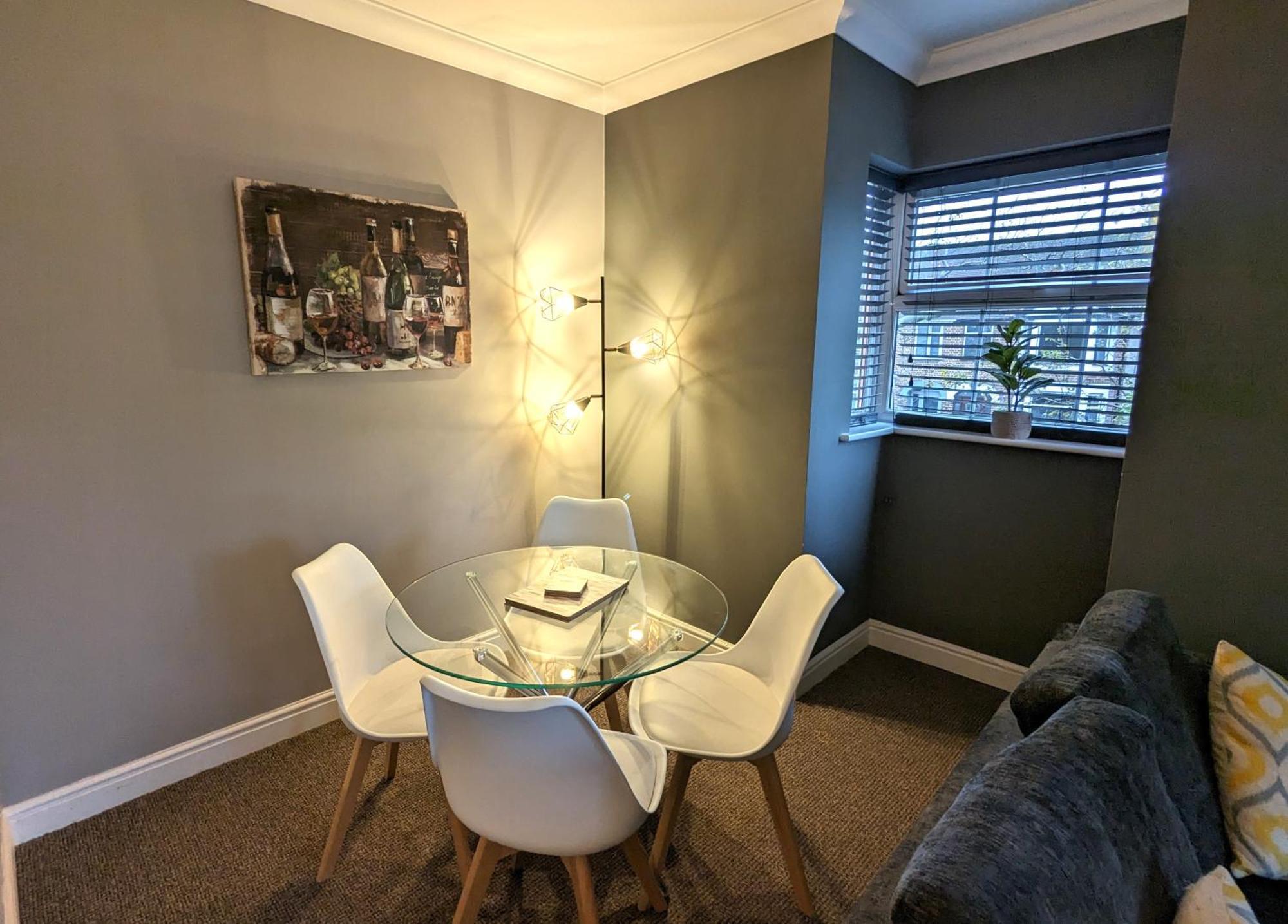 Stylish Modern Apartment, Free Secure Parking Allesley ภายนอก รูปภาพ